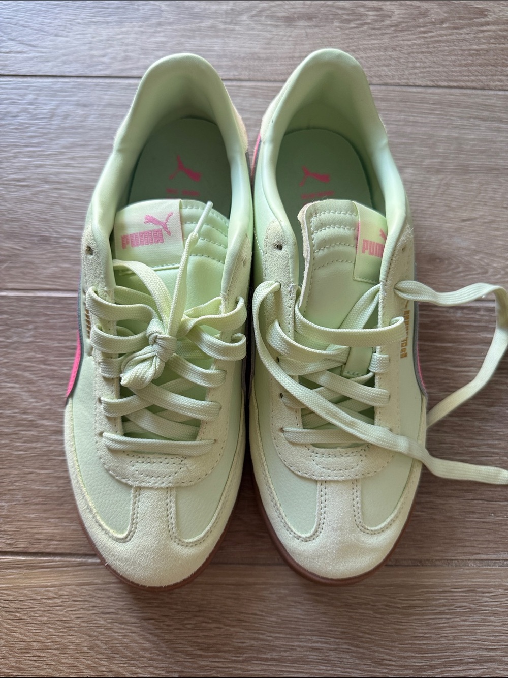 Women’s Puma Sneakers